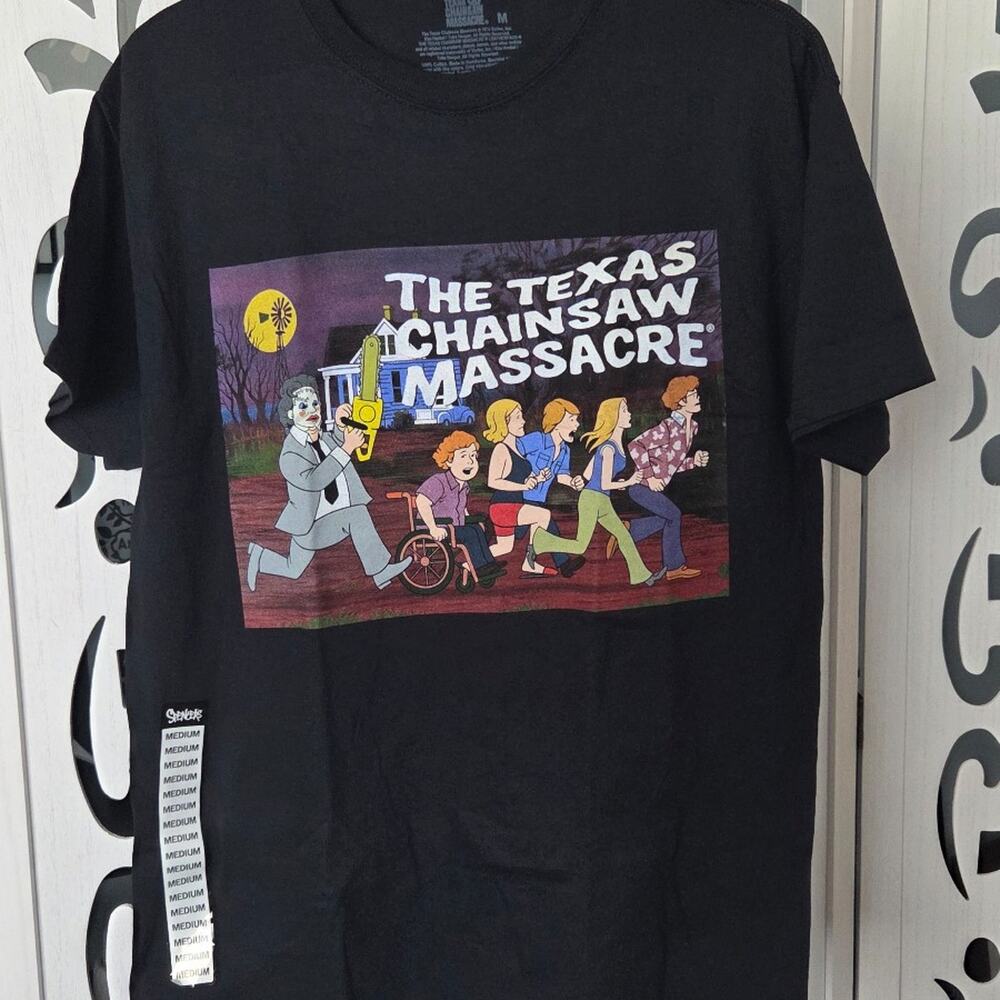 The Texas Chainsaw Massacre 1974 Leatherface Cartoon Graphic T Shirt M NWT